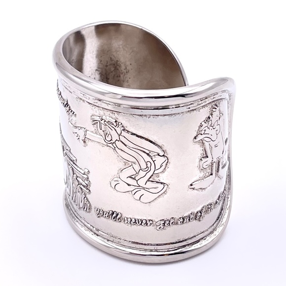 One of its Kind RLM 90's  Bugs Bunny, Taz, Daffy UNISEX Cuff - Picture 4 of 11